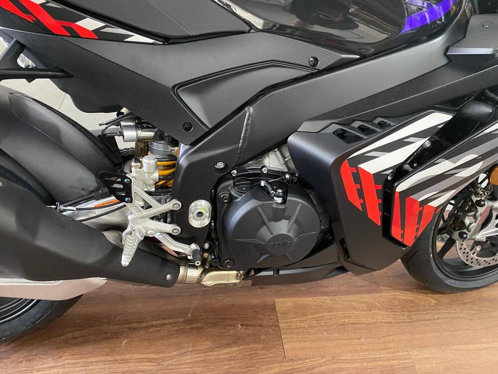 Aprilia RSV4 1100 Factory (2025 - 26) (8)