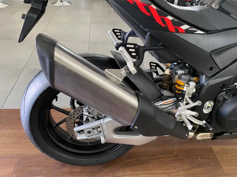 Aprilia RSV4 1100 Factory (2025 - 26) (10)