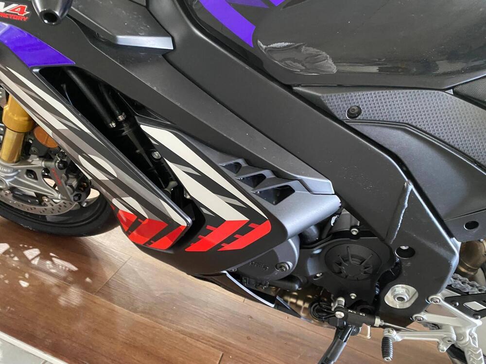 Aprilia RSV4 1100 Factory (2025 - 26) (11)