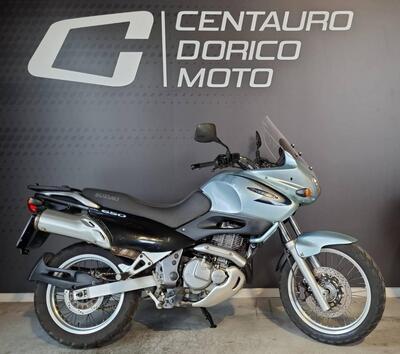 Suzuki XF 650 Freewind (1997 - 03) usata