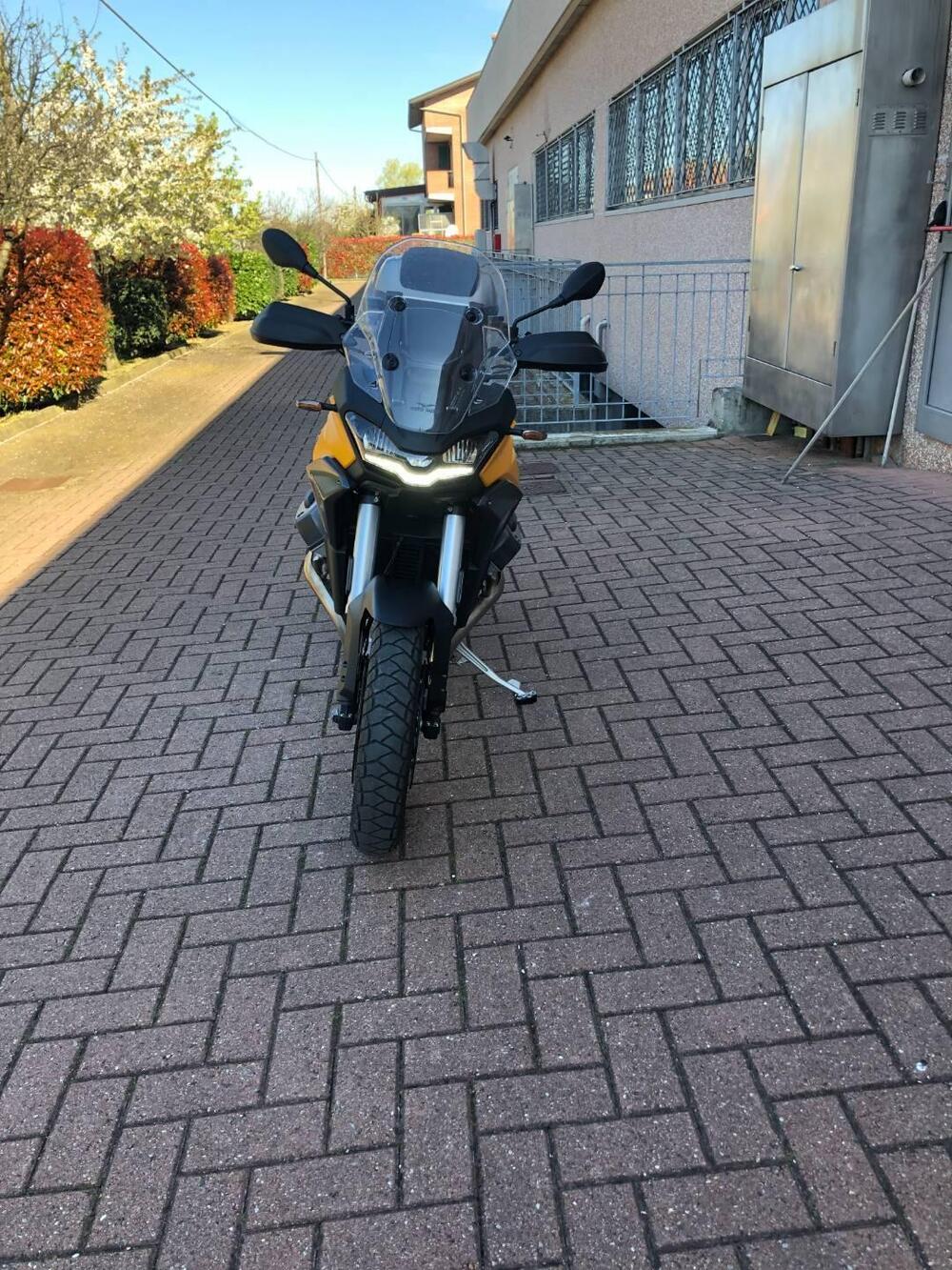 Moto Guzzi Stelvio (2024 - 26) (2)