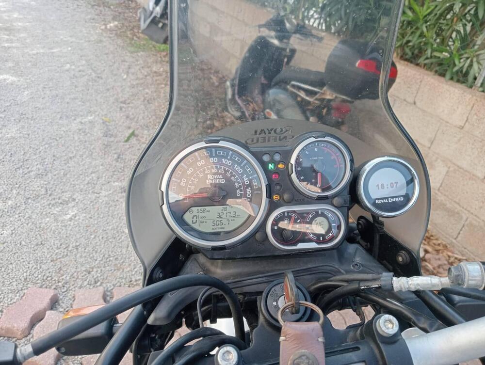 Royal Enfield Himalayan 411 (2021 - 24) (3)