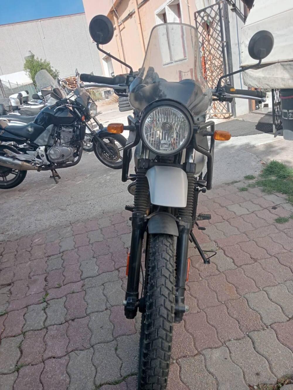 Royal Enfield Himalayan 411 (2021 - 24) (8)