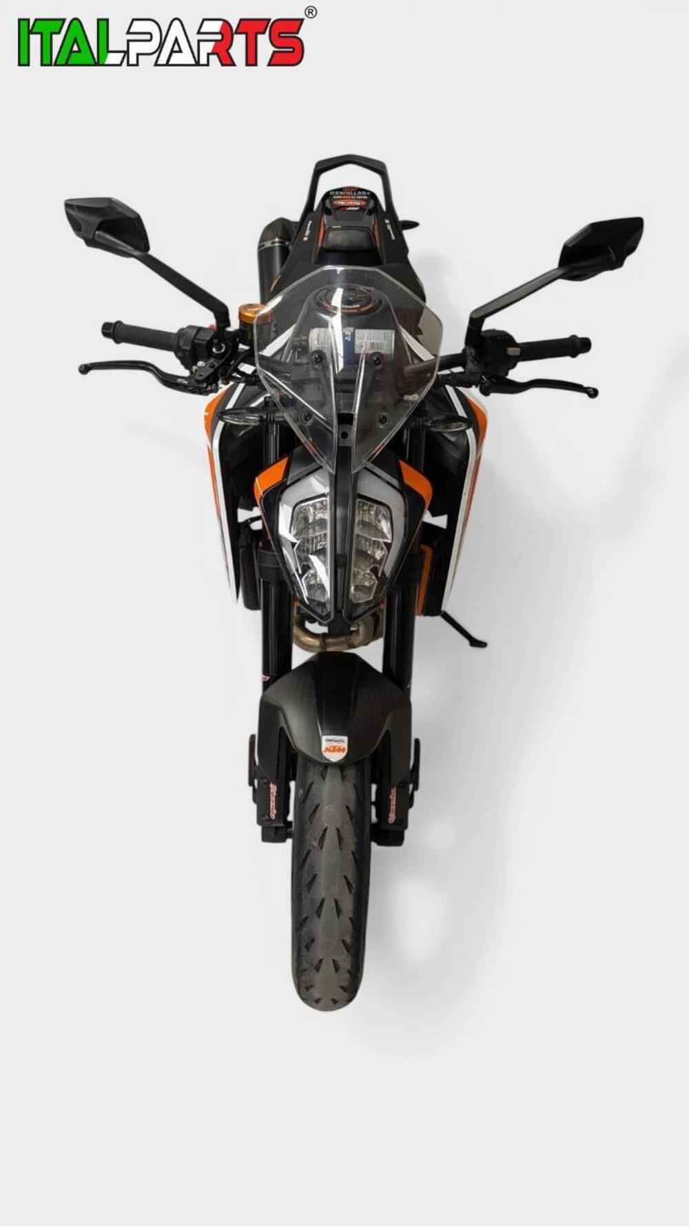 KTM 890 Duke R (2021) (2)