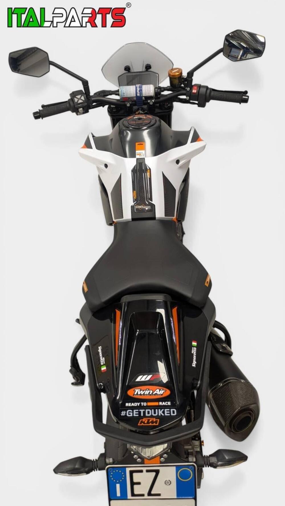KTM 890 Duke R (2021) (4)
