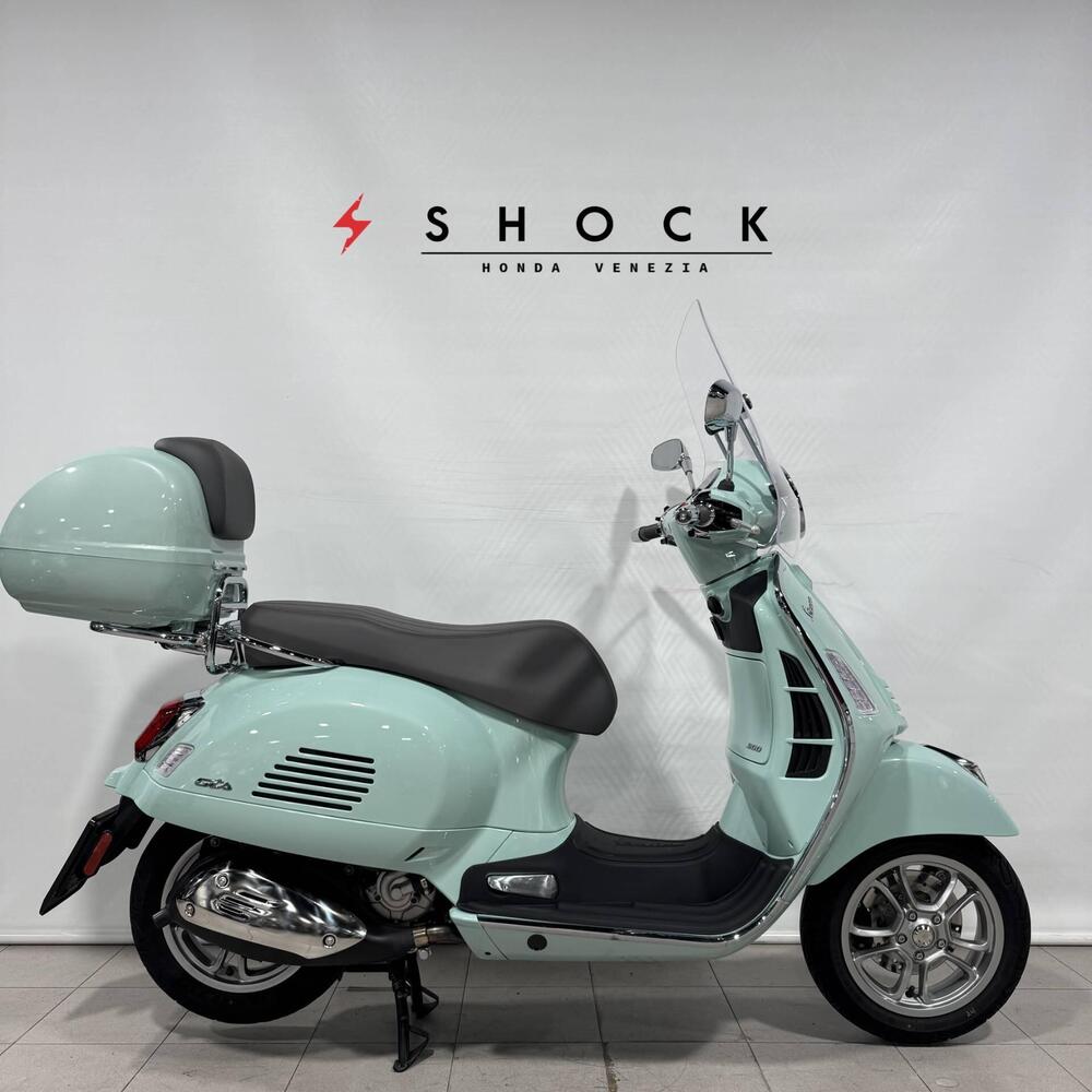 Vespa GTS 300 (2023 - 24)