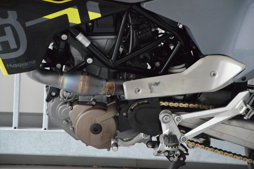 Husqvarna 701 Supermoto (2023 - 25) (10)