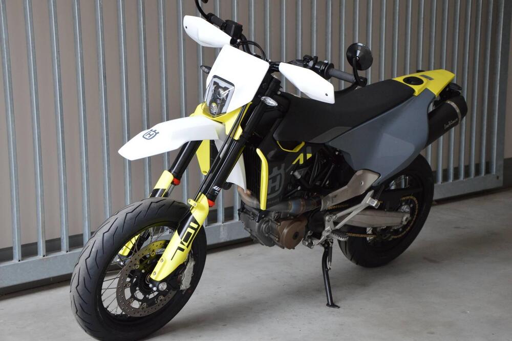 Husqvarna 701 Supermoto (2023 - 25) (13)