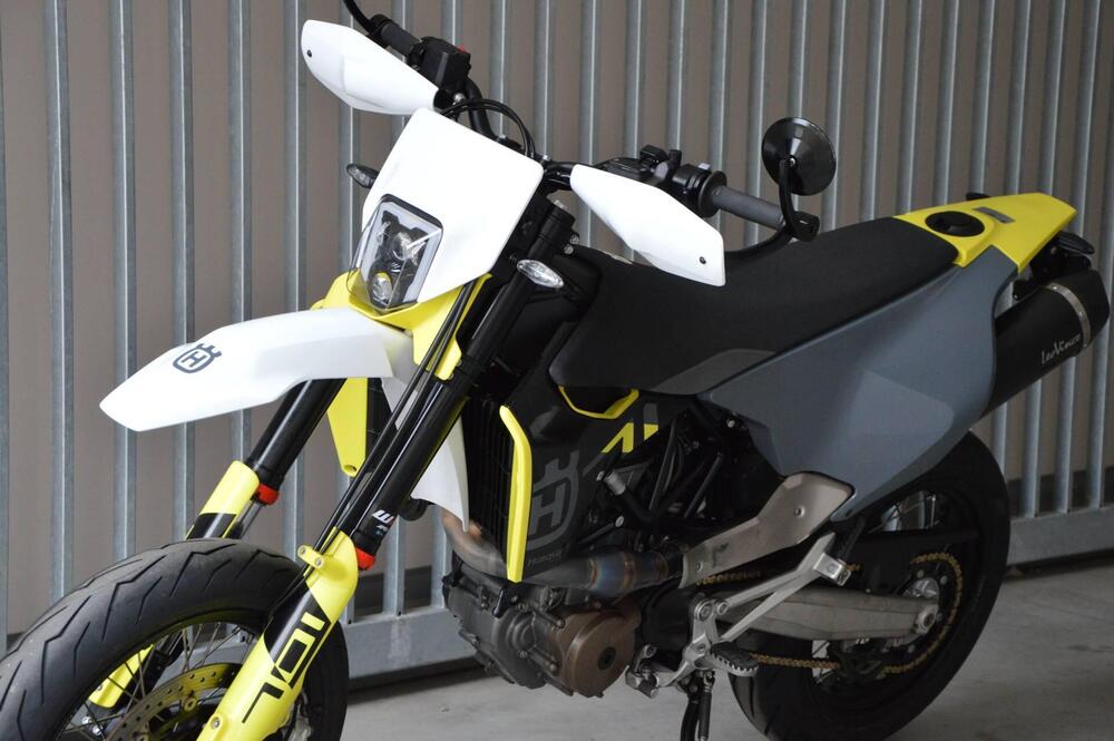 Husqvarna 701 Supermoto (2023 - 25) (14)