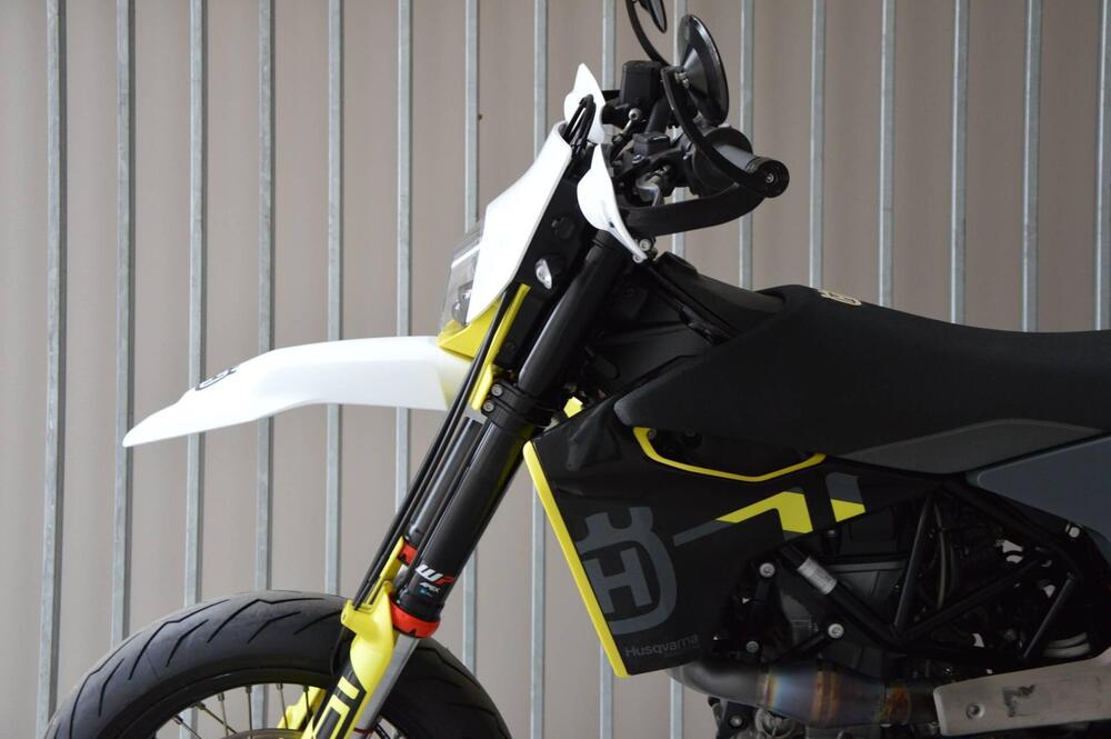 Husqvarna 701 Supermoto (2023 - 25) (15)