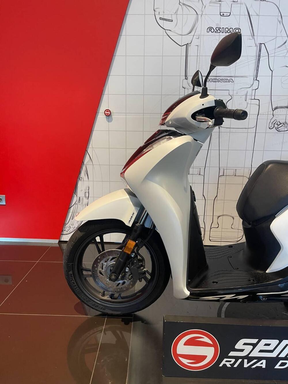 Honda SH 125i Sport (2022 - 23) (6)