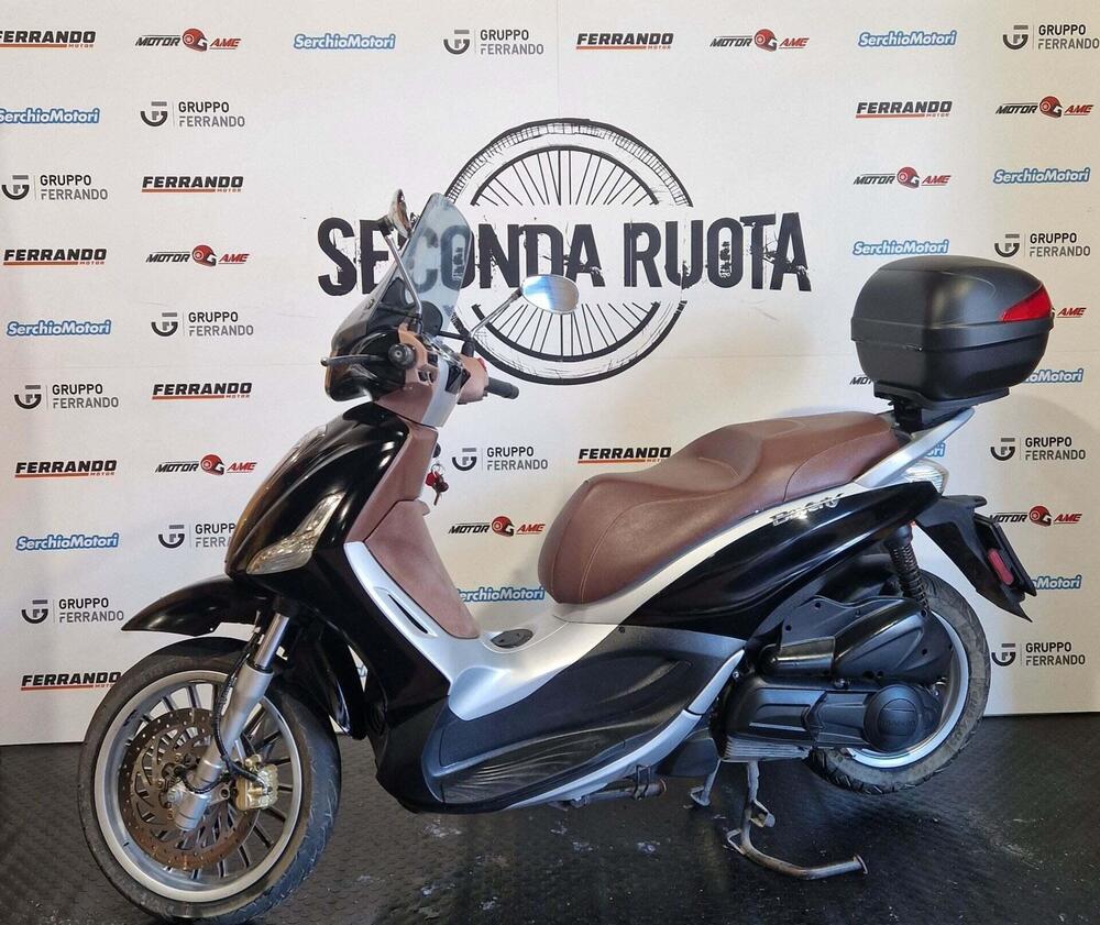 Piaggio Beverly 300 i.e. ABS-ASR (2016 - 20) (4)