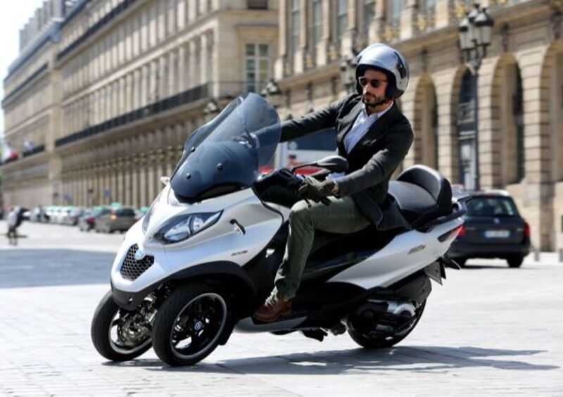 Scooter sharing, a Milano da giugno con Enjoy e Piaggio