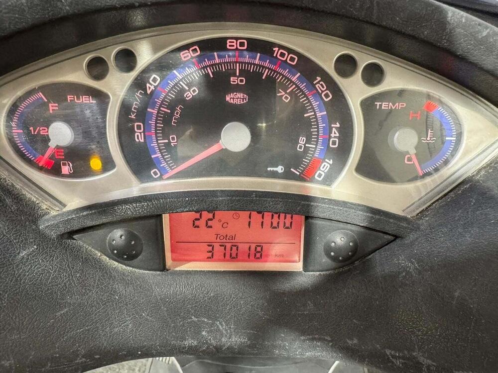 Yamaha X-Max 250 (2005 - 07) (3)