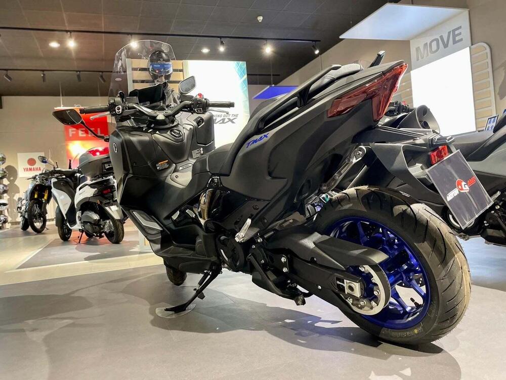 Yamaha T-Max 560 (2025 - 26) (3)