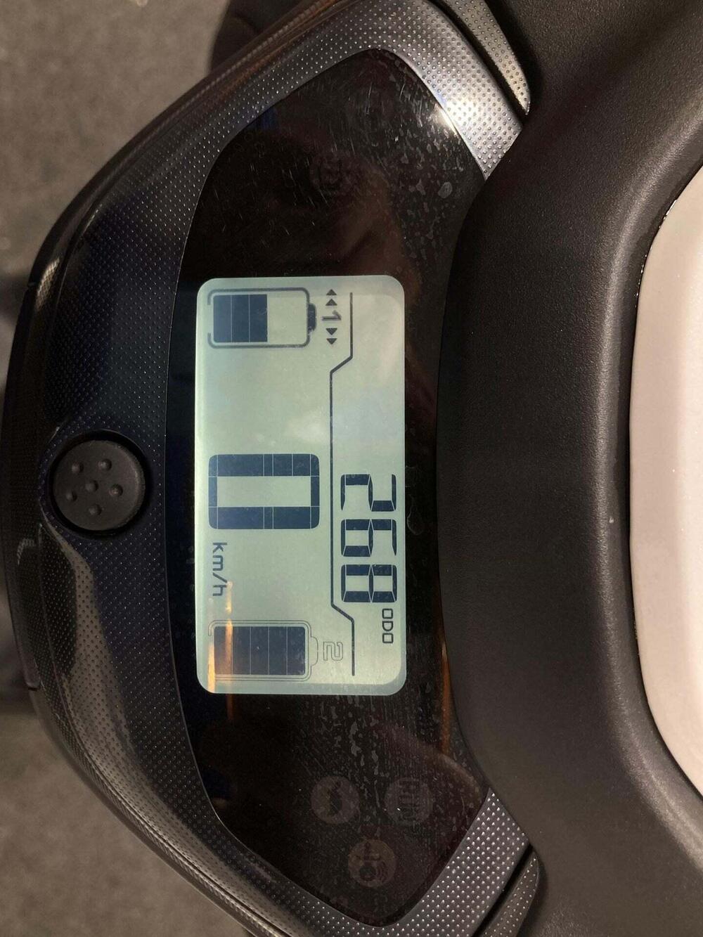 Yamaha Neo's L1e Dual Battery (2023 - 26) (3)