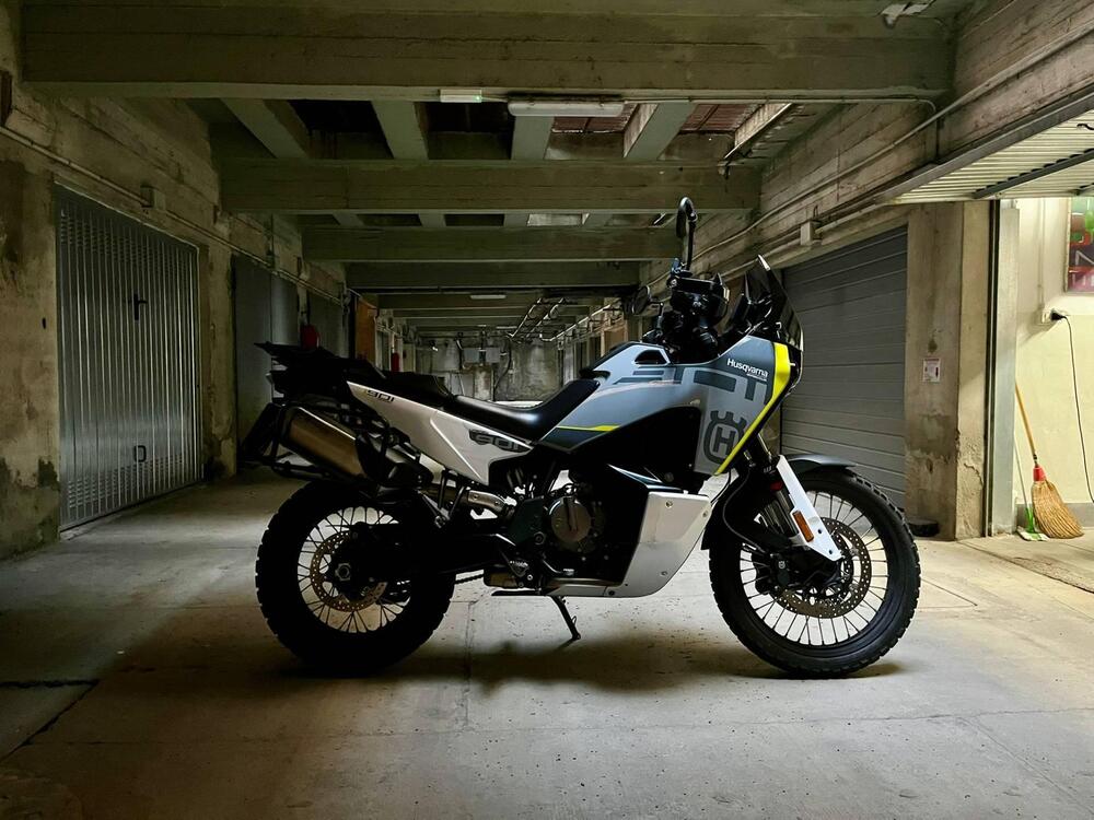 Husqvarna Norden 901 (2022 - 26)