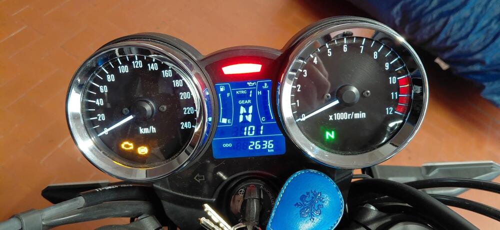 Kawasaki Z 900 RS (2022 - 25) (2)