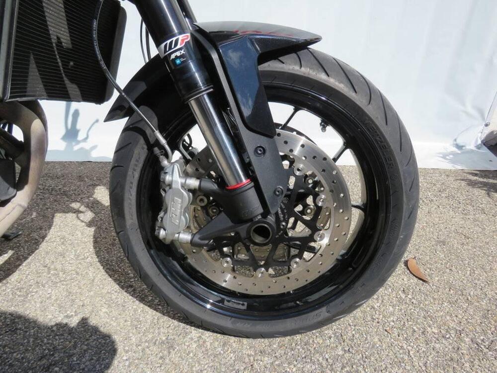 KTM 890 Duke L (2021) (8)