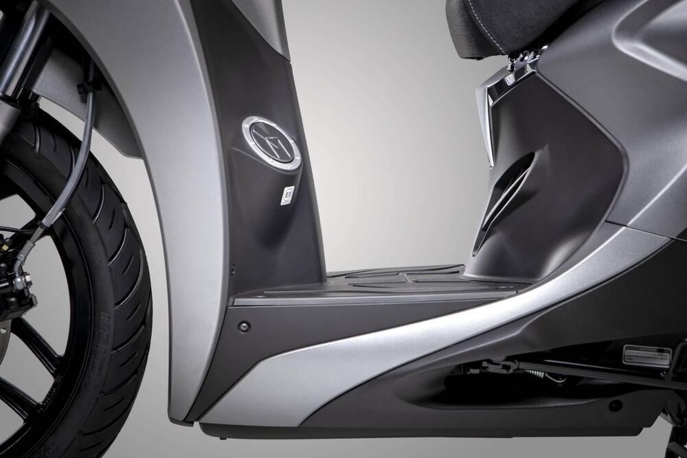 Kymco People 125i S ABS (2024 - 26) (15)