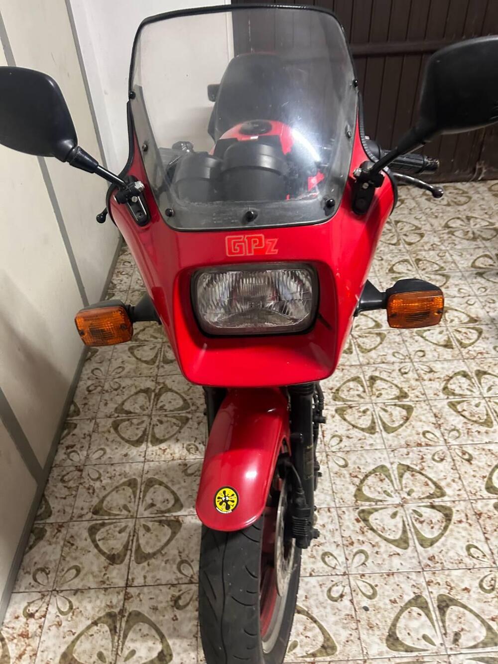 Kawasaki gpz 750 (2)