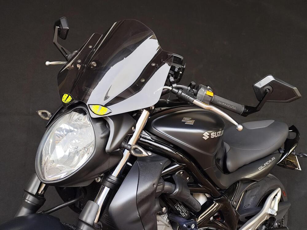 Suzuki Gladius 650 SFV (2009 - 15) (8)