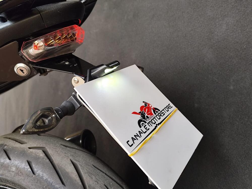 Suzuki Gladius 650 SFV (2009 - 15) (12)