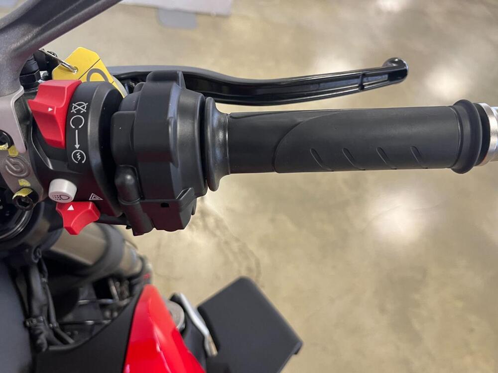 Ducati Streetfighter V2 (2022 - 24) (11)