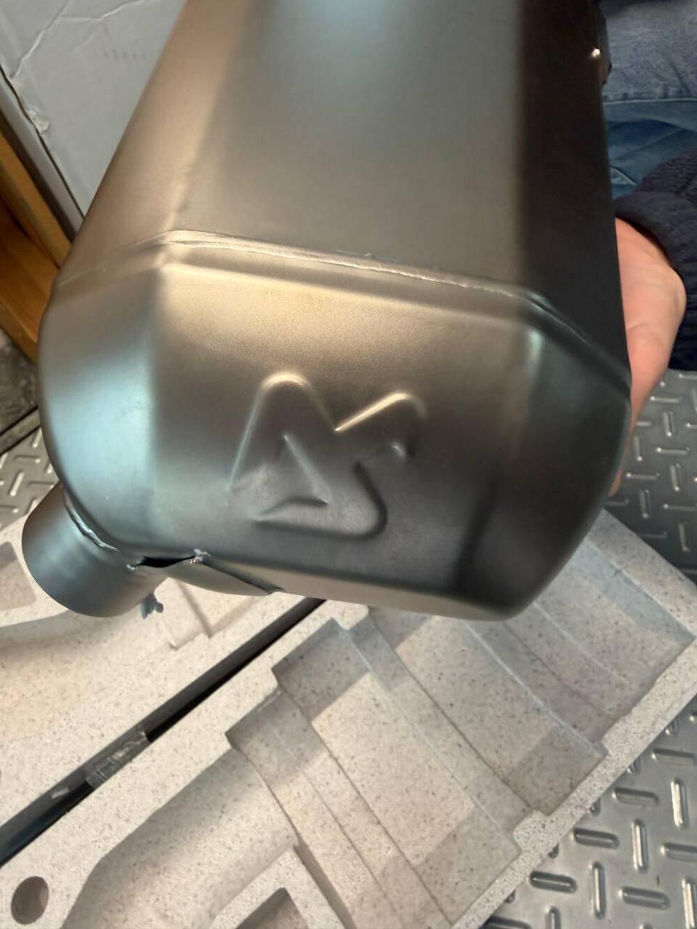 Scarico Akrapovic per Tracer 07/ MT-07 (2)