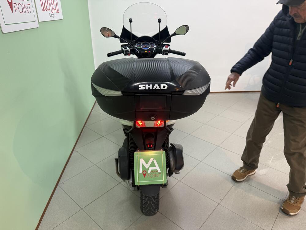 Piaggio Mp3 300 ie Yourban ERL/LT (2011 - 16) (9)