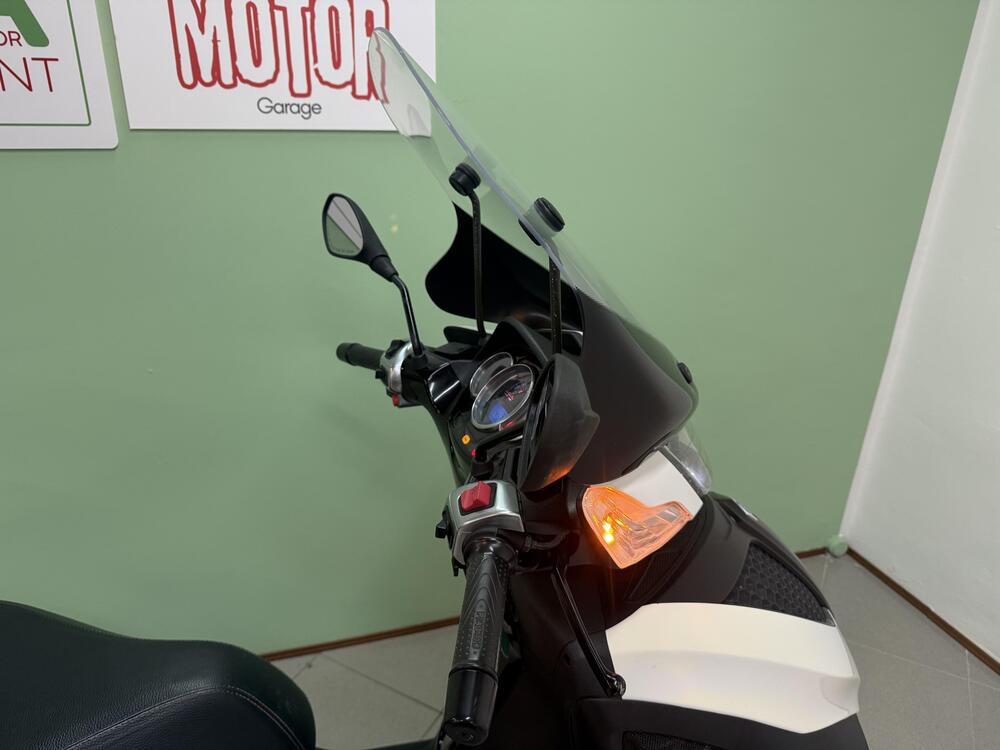 Piaggio Mp3 300 ie Yourban ERL/LT (2011 - 16) (10)