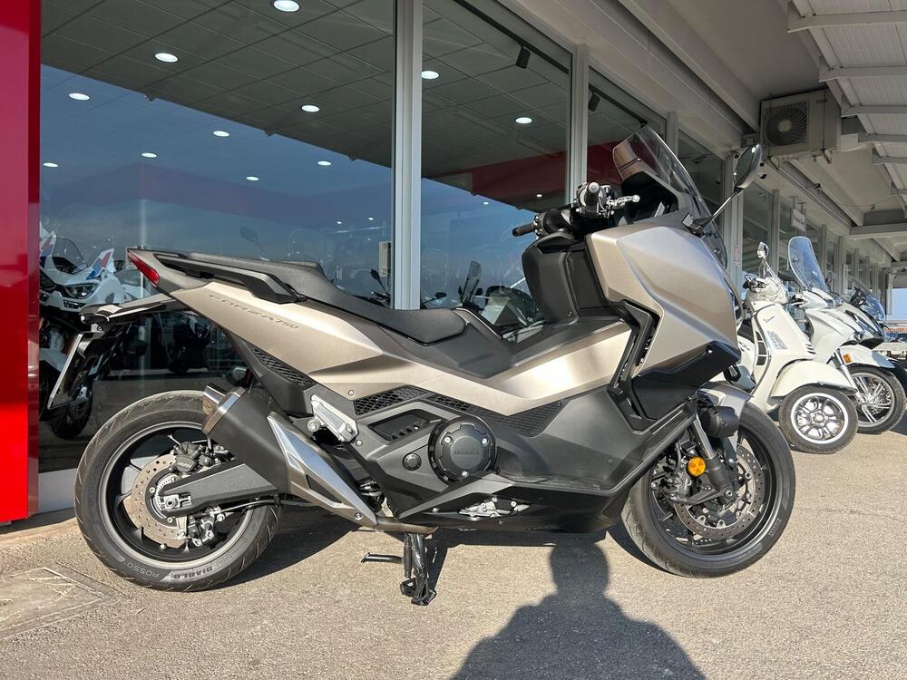 Honda Forza 750 DCT (2021 - 24) (3)