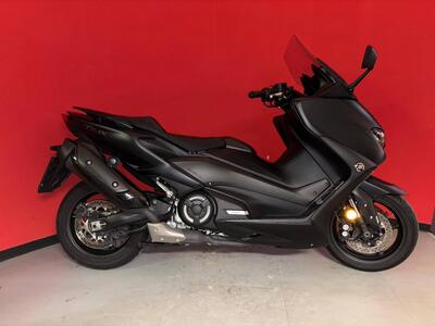 Yamaha T-Max 560 (2020 - 21) usata