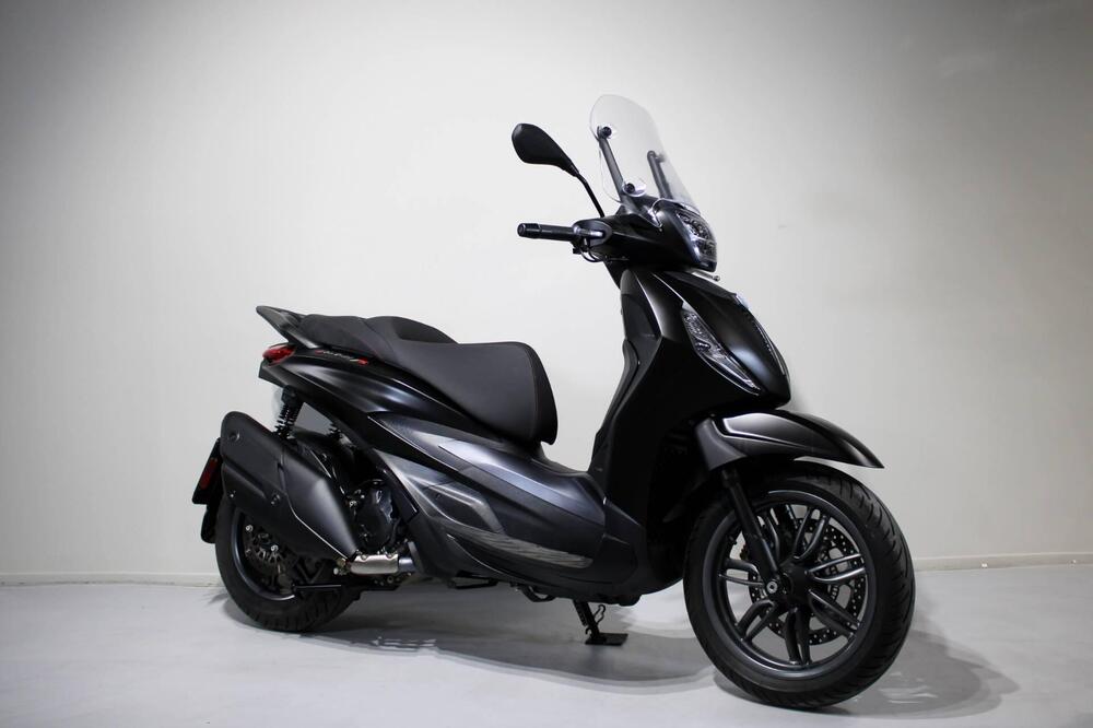 Piaggio Beverly 400 S ABS-ASR (2021 - 24) (2)