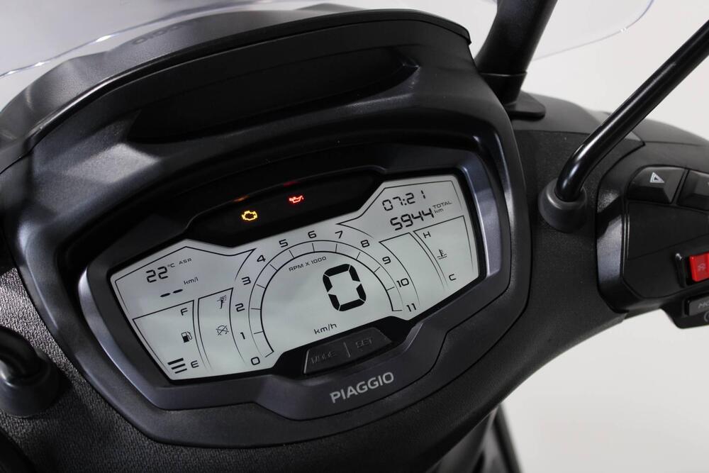 Piaggio Beverly 400 S ABS-ASR (2021 - 24) (6)