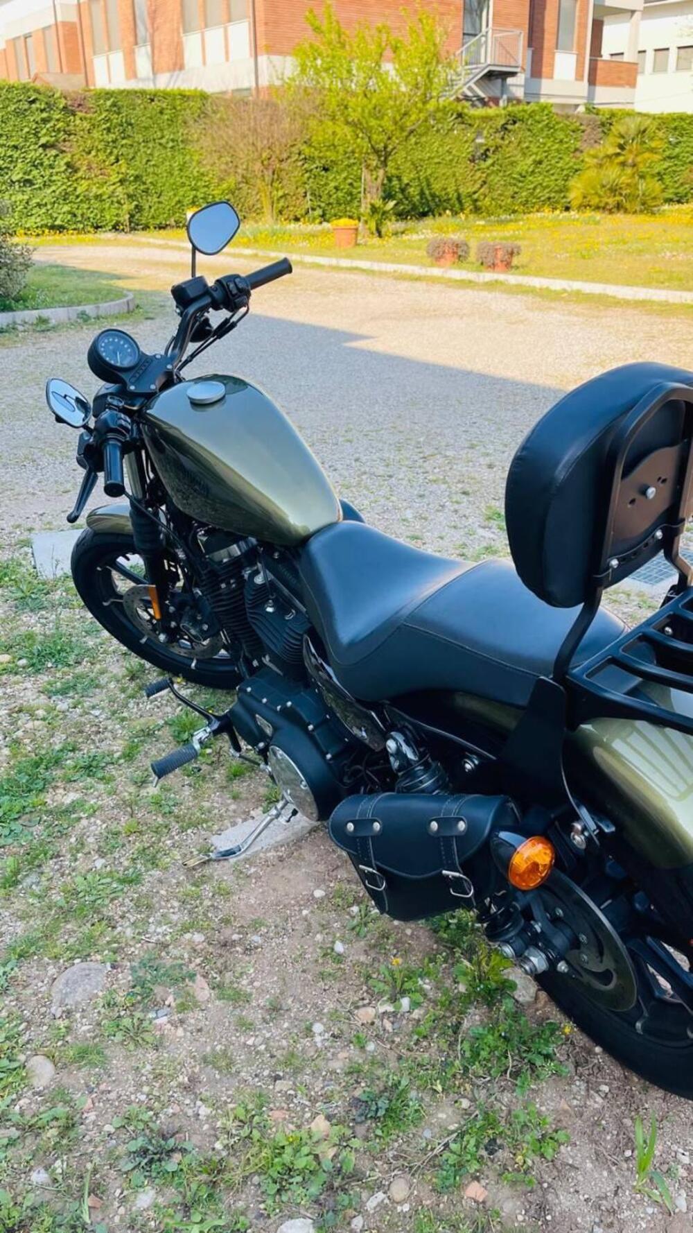 Harley-Davidson 883 Iron (2017 - 20) - XL 883N (5)