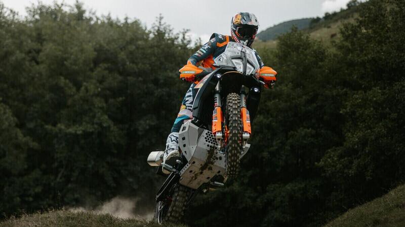 Ecco la 890 Rally 2026: solo 700 esemplari per la KTM pi&ugrave; estrema della gamma Adventure