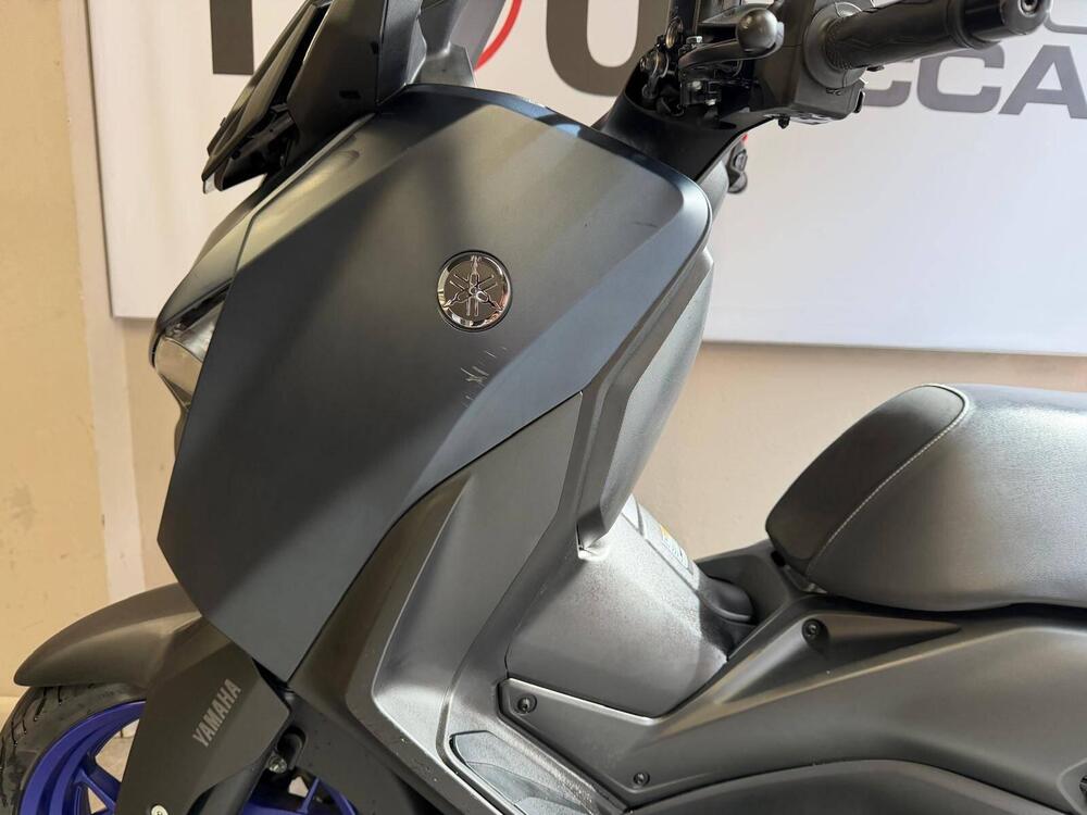 Yamaha X-Max 300 (2021 - 24) (8)