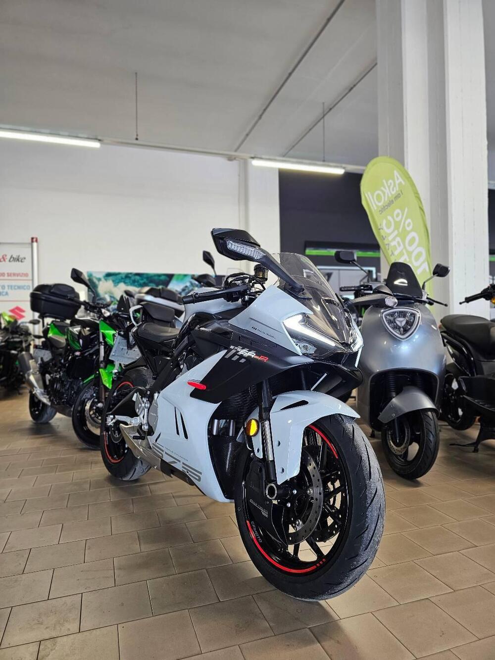 CFMOTO 675SR-R (2025 - 26)