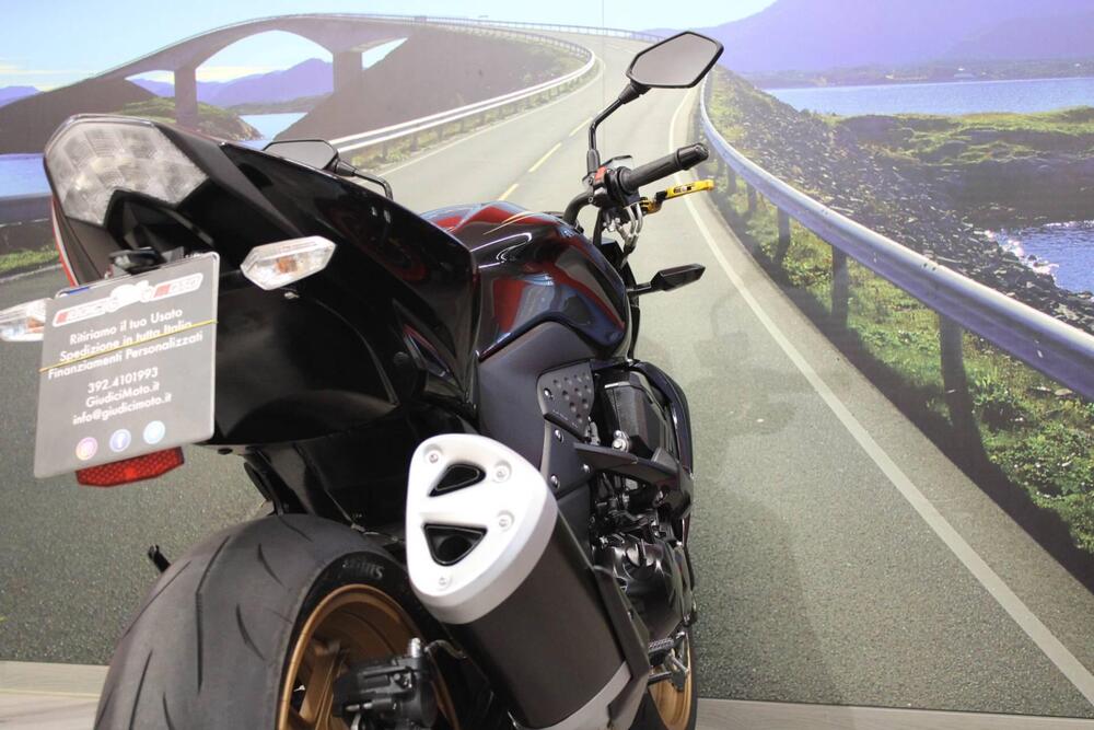 Kawasaki Z 750 R (2011 - 14) (18)