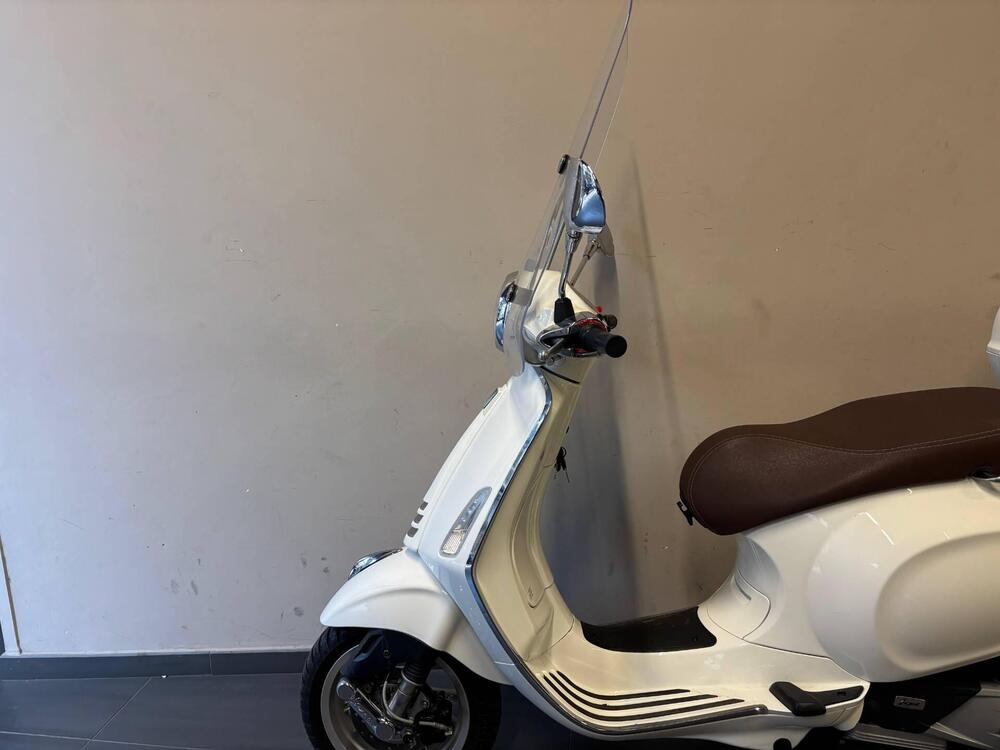 Vespa Primavera 150 3V ie Touring (2018 - 19) (2)