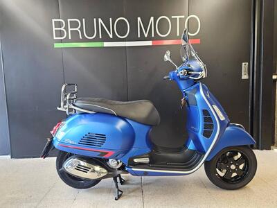 Vespa GTS 300 Super (2017 - 18) usata