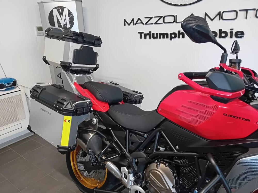 QJ Motor SRT 700 SX (2025 - 26) (4)