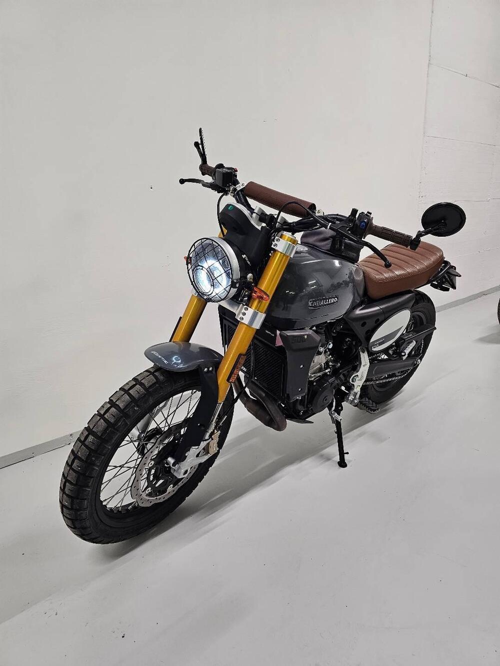 Fantic Motor Caballero 500 Scrambler Deluxe (2021 - 23) (2)
