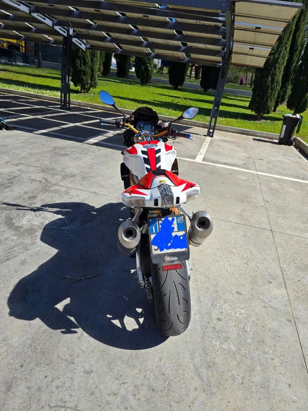 Aprilia Tuono 1000 R Factory (2006 - 11) (3)