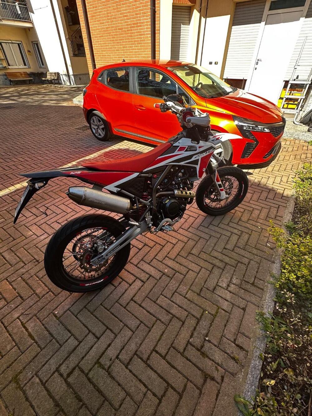 Fantic Motor XMF 125 Motard Performance 4t (2021 - 22) (3)