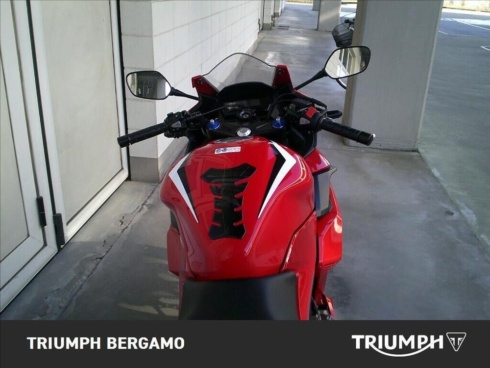 Honda CBR 500 R (2021) (7)