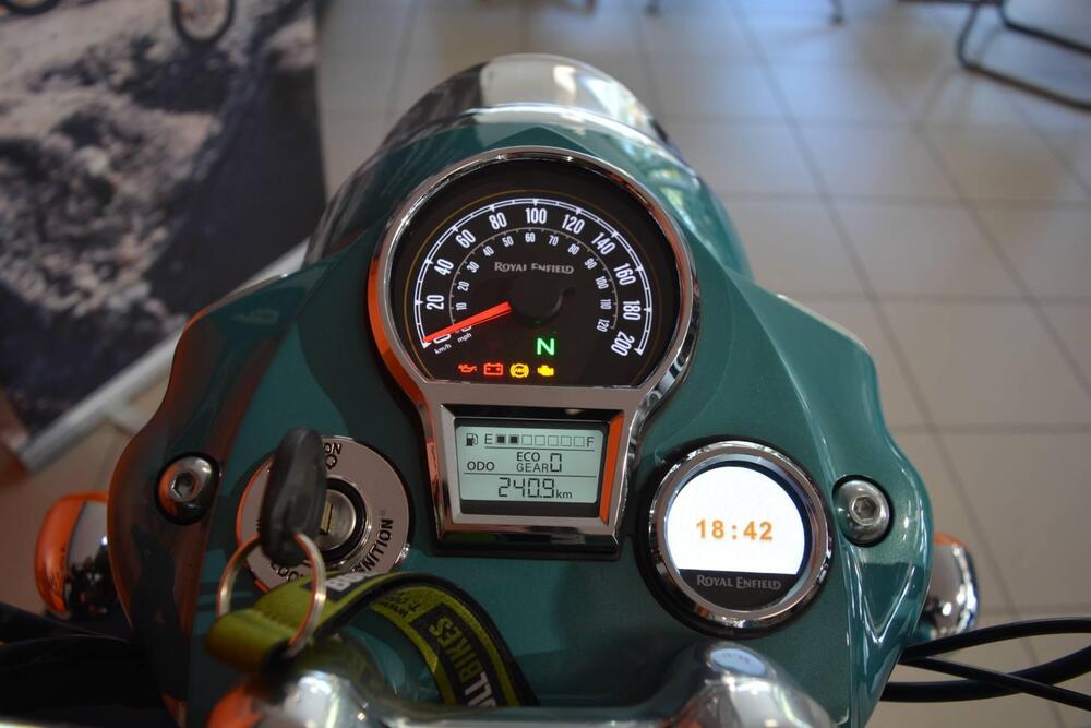 Royal Enfield Classic 650 (2025 - 26) (19)