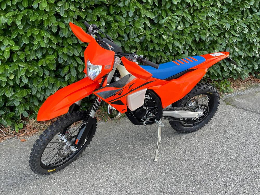 KTM 125 XC-W (2025) (5)