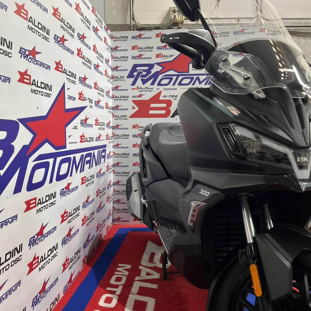 Sym ADX 300 (2024 - 26) (6)